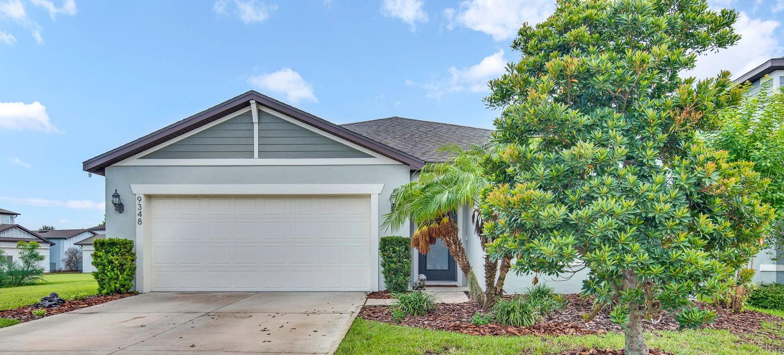 9348 Royal River Cir photo 1